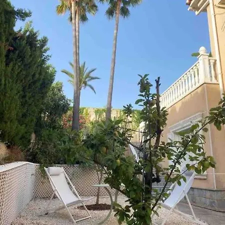 فيلة Benjamina Avec Piscine Climatisee